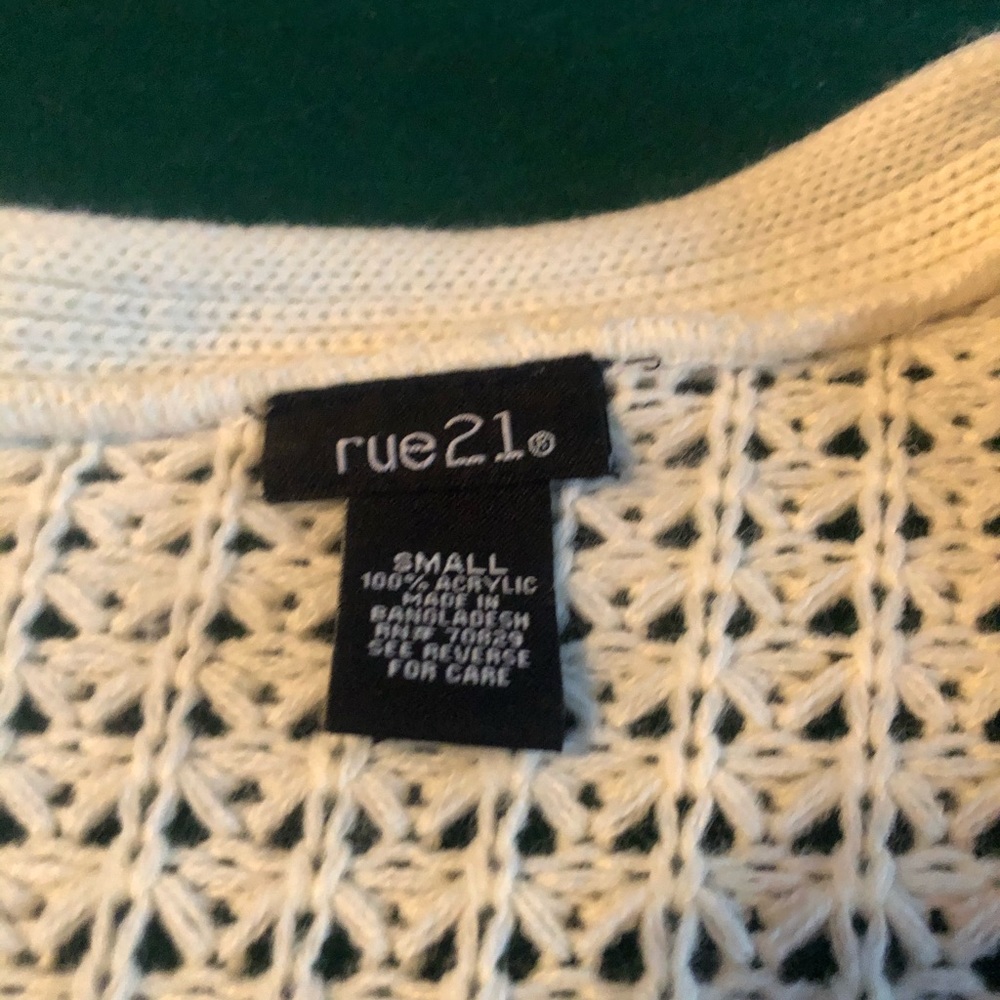 Sweater - Picture 2 of 4